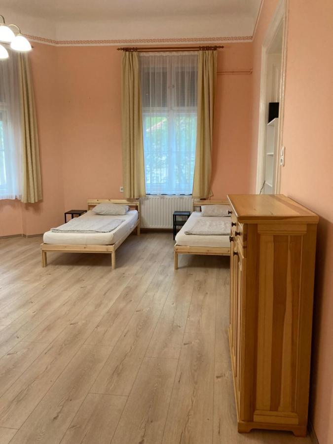 Gogol24 Hostel Szeged Bagian luar foto